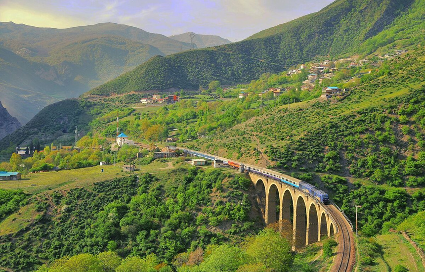 راهنمای جامع خرید بلیط قطار در سال 1404