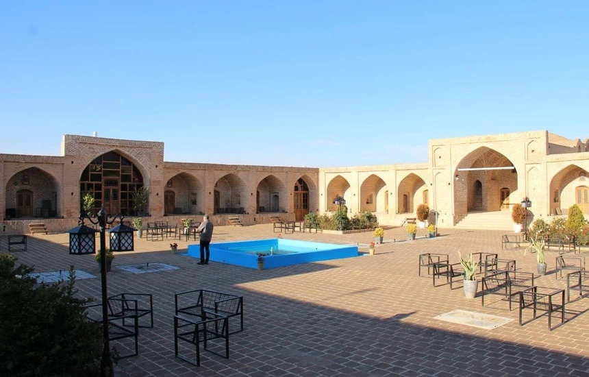 فاصله ایوانکی تا تهران چقدر است؟