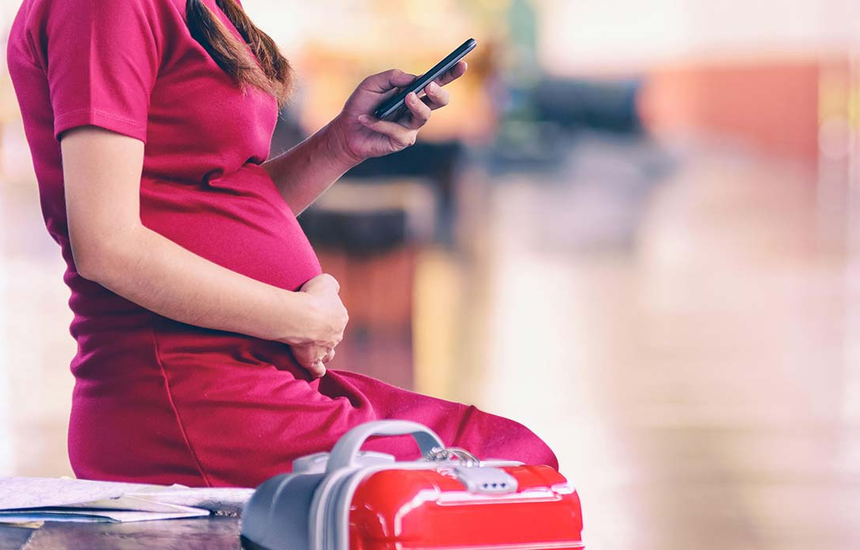 بلیط هواپیما برای زن باردار؛ راهنمای جامع و آرام‌بخش سفر