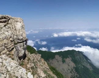 قله درفک رودبار